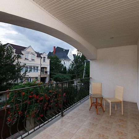 Hotel Ezio Chisinau Exterior photo